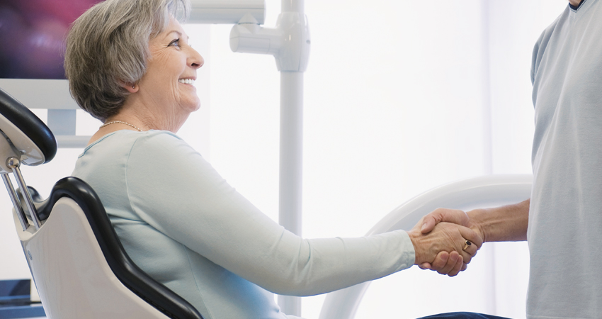 Tooth Implant Pain After Surgery